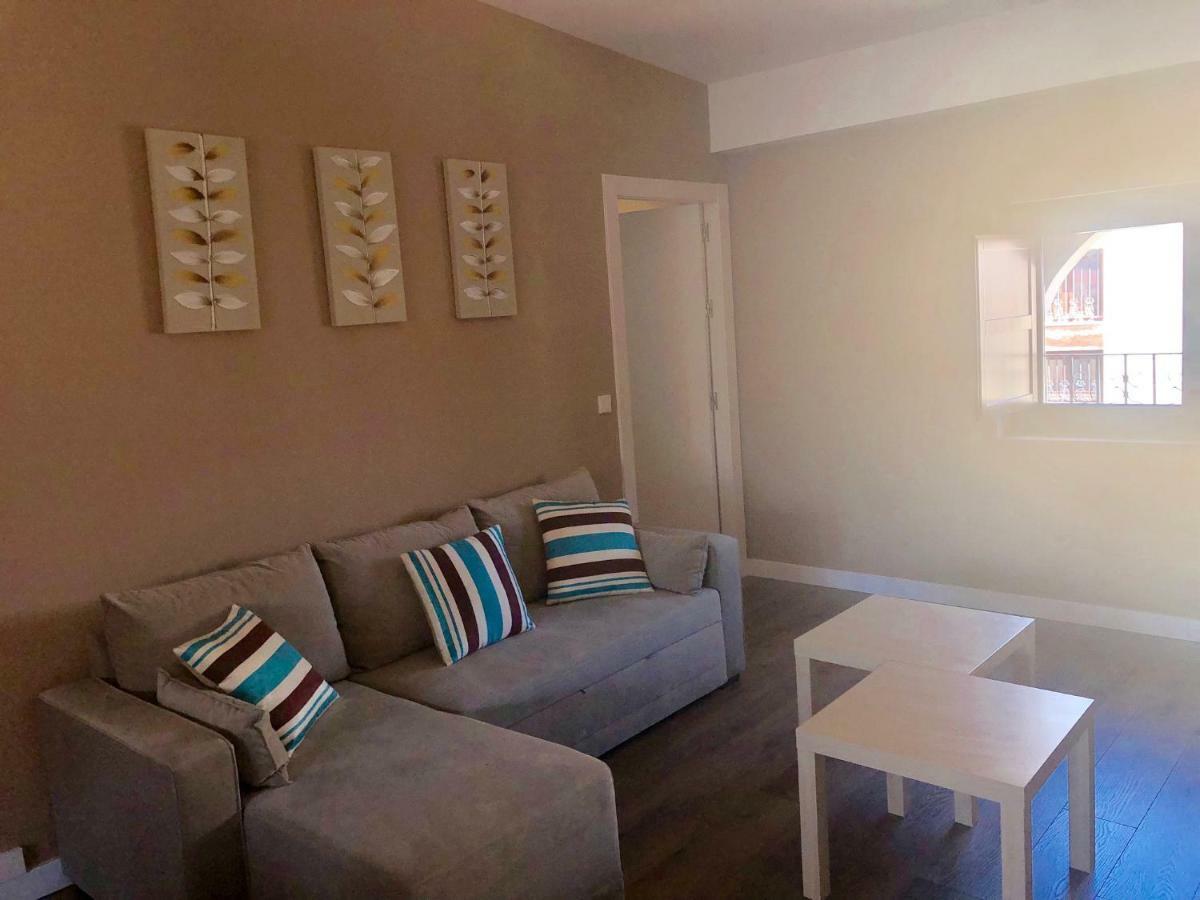 Perla Apartments บาเลนเซีย ภายนอก รูปภาพ